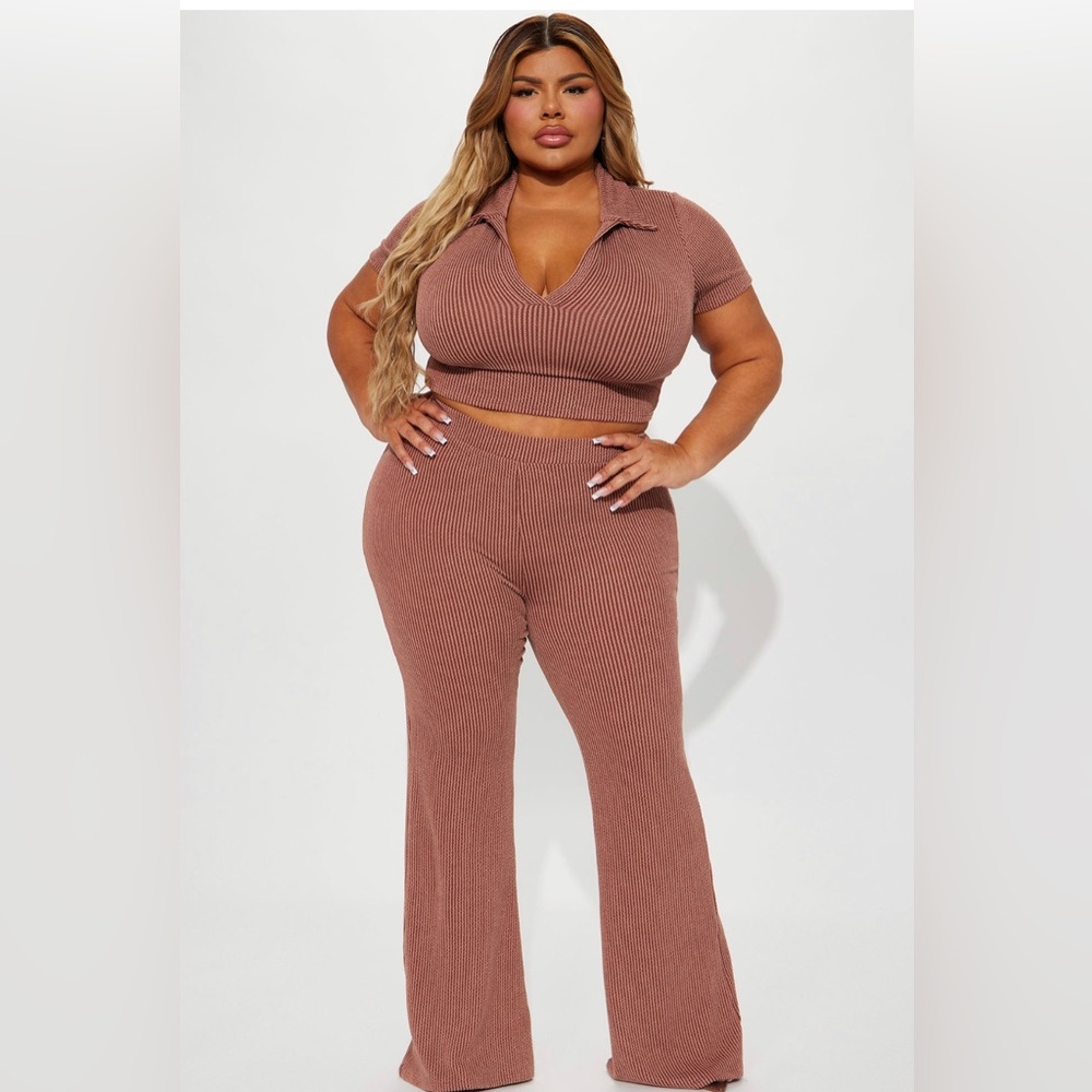 Fashion nova 2 piece pants set size 1XL